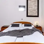 In With Balcony, Air Condition, Wifi Apartamento Lopar