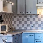 In With Balcony, Air Condition, Wifi Apartament