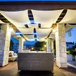 Apartament In With Balcony, Air Condition, Wifi Lopar