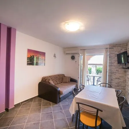 Apartment In With Balcony, Air Condition, Wifi *