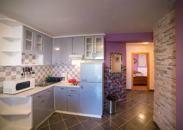 In With Balcony, Air Condition, Wifi *