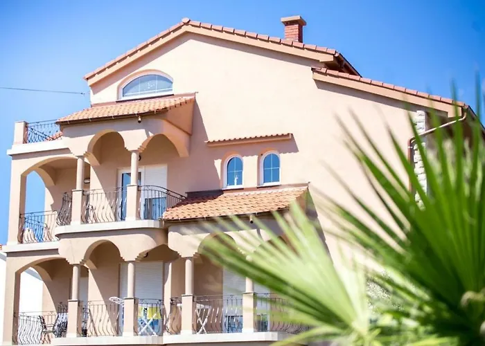 In With Balcony, Air Condition, Wifi